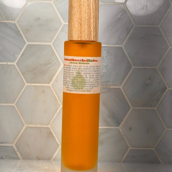 Living Libations-Organic Best Skin Ever Seabuckthorn Facial Cleansing Oil 100 ml - Picture 1 of 1
